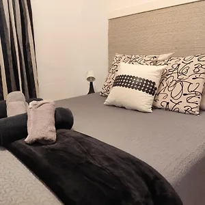 Casa Del árbol Apartamento
